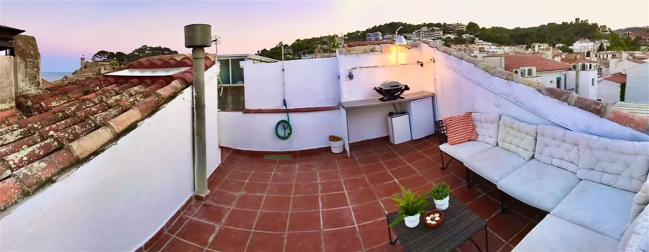 Tossa Center Attic & Terrace contacts